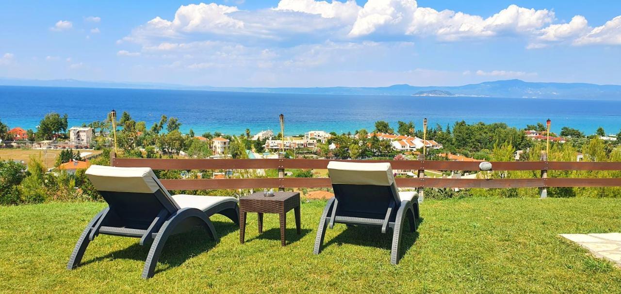 Bungalow White Tennis Apartments & Suites Pefkochori Eksteriør bilde