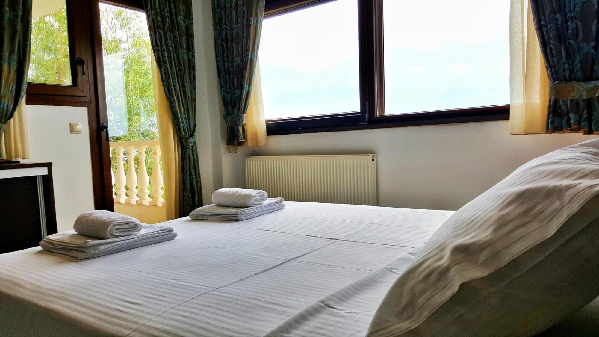 Bungalow White Tennis Apartments & Suites Pefkochori Rom bilde