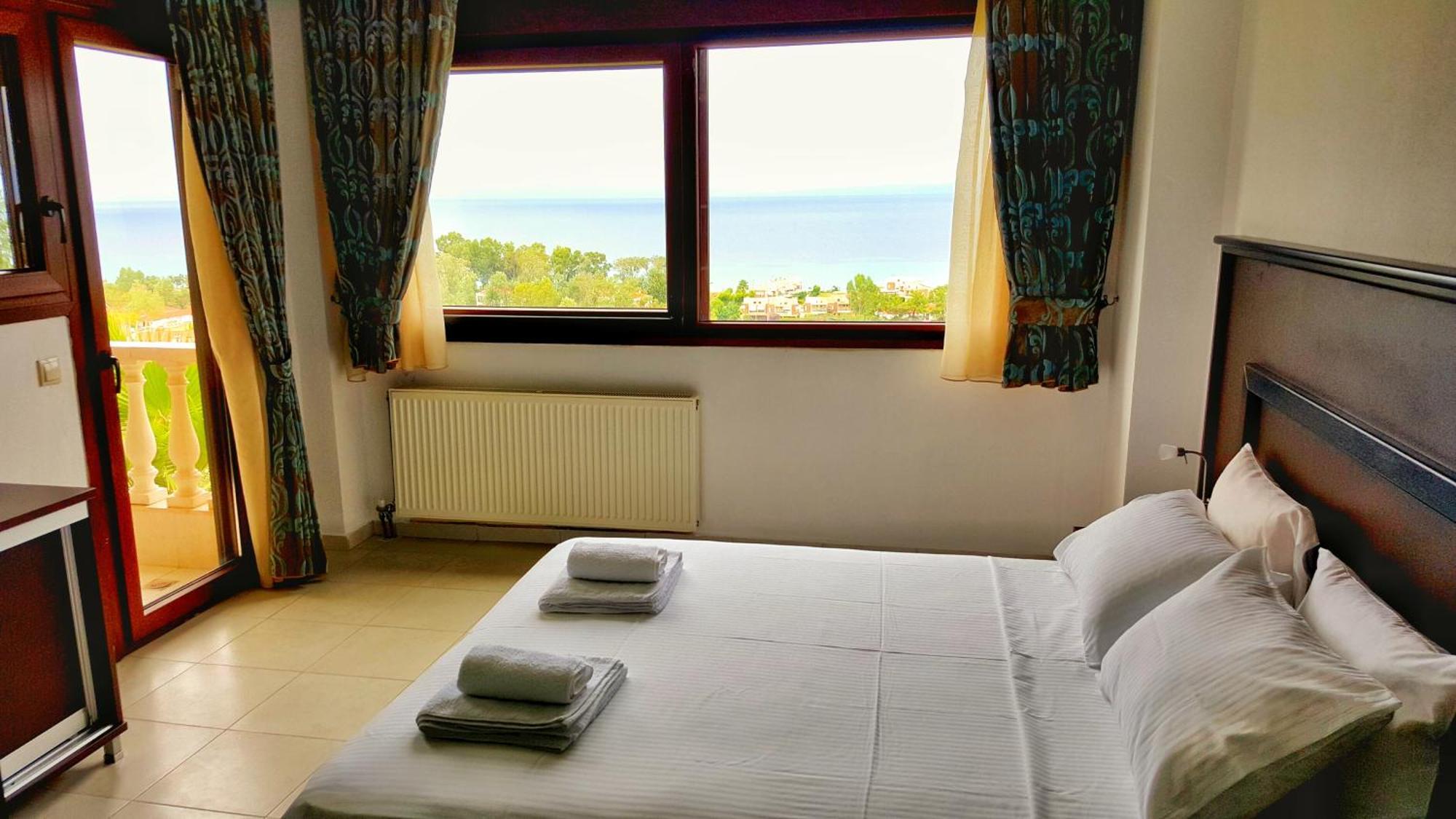 Bungalow White Tennis Apartments & Suites Pefkochori Rom bilde